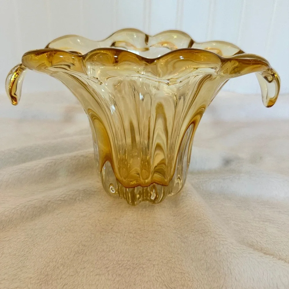 Vintage Art Glass Vase Home Decor Amber Excellent Ruffled Rim MCM Style Knick?